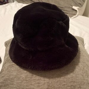 H&M Black Faux Fur Bucket Hat